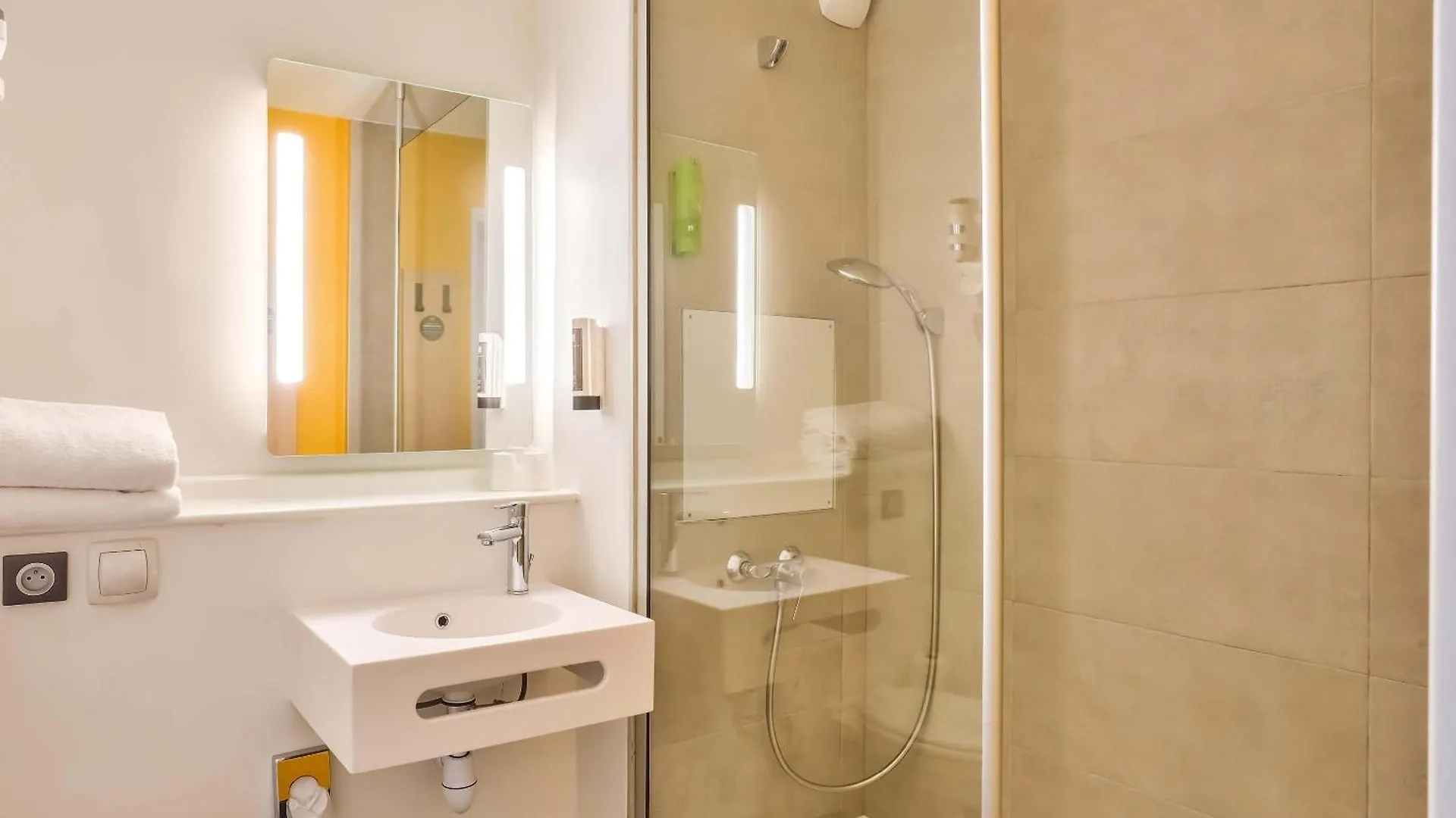 B&B Hotel Paris 17 Batignolles