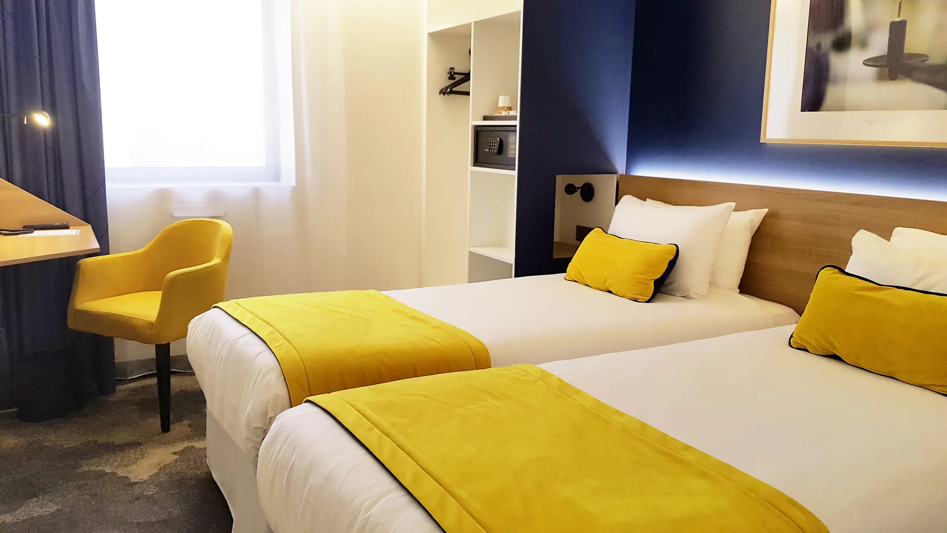 B&B Hotel Paris 17 Batignolles 3*,